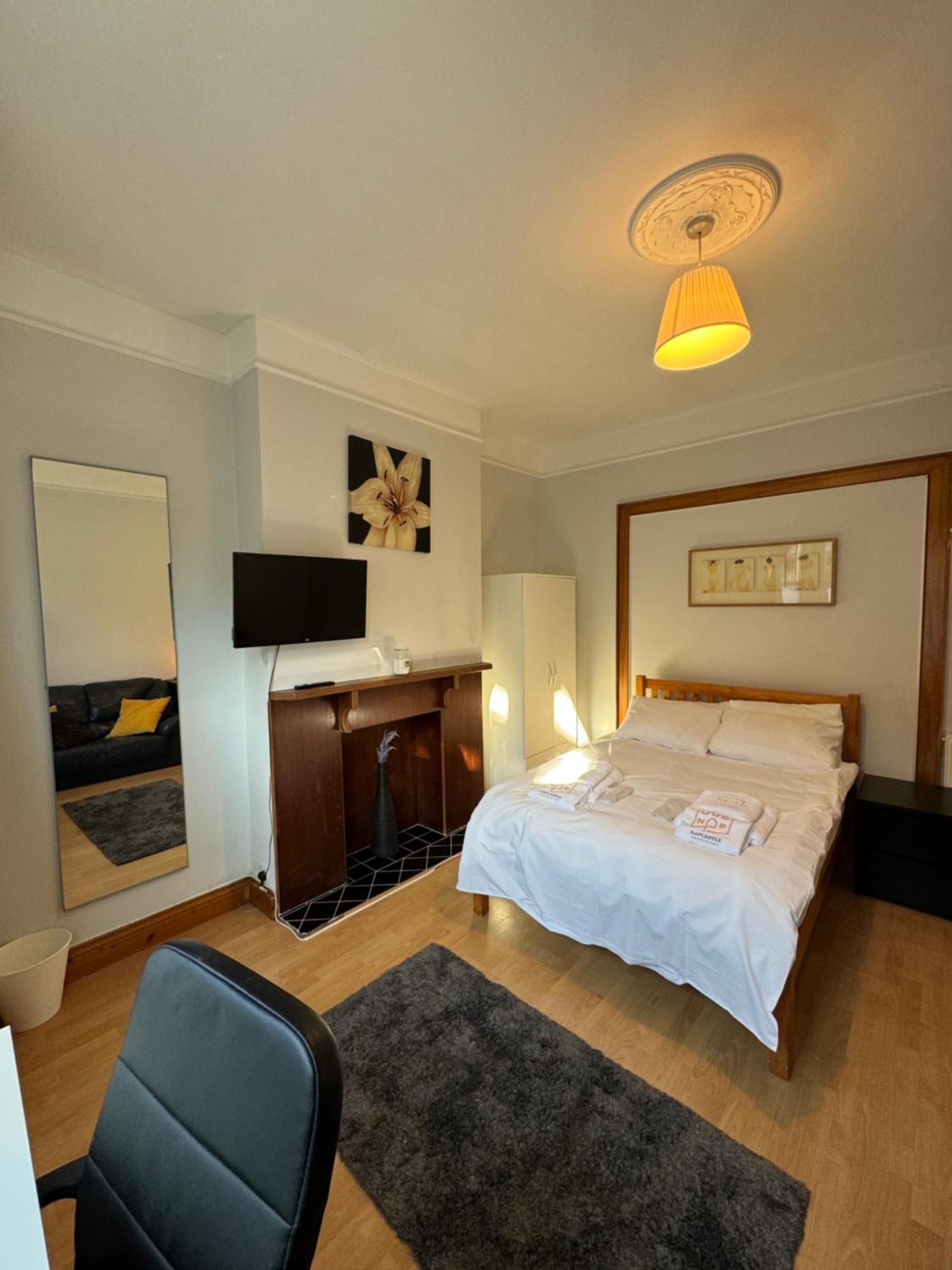 Hotel Napcastle Archway Londra Esterno foto